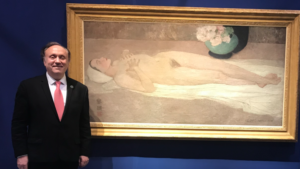 Jean-François Hubert in front of Le Pho's Nude, at the Christie's 2019 auction. 