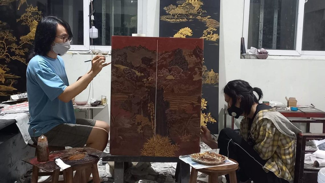 The good man, the bad man and the ugly. Or a compromise of the soul with the instinct : a 2023 point of view on the vietnamese painting